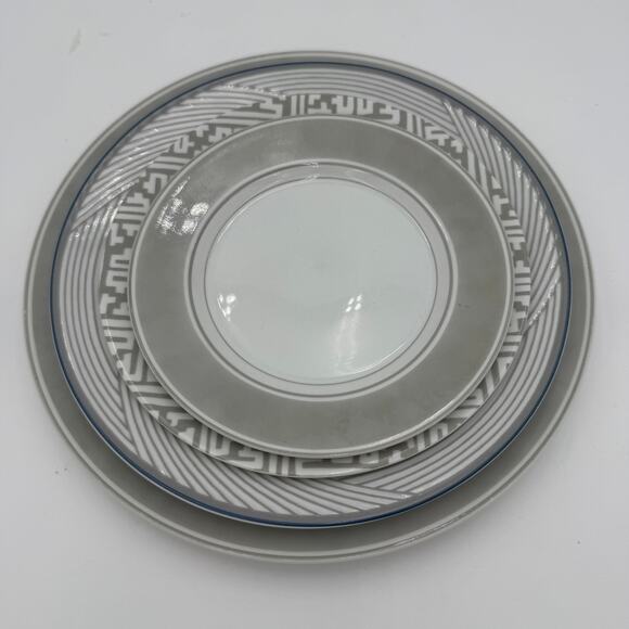 Vintage Fitz & Floyd Salad Plates in Oriental Geometric Gray Set of 6 - Picture 8 of 9
